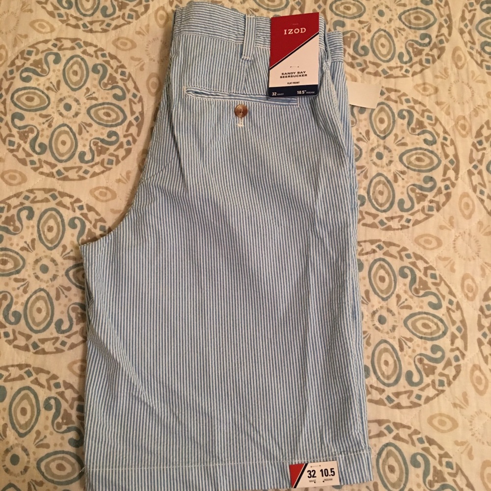 Men’s IZOD blue seersucker shorts